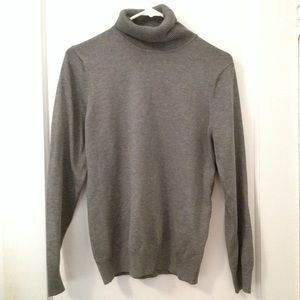 Joseph A. Grey Turtleneck Lightweight Sweater